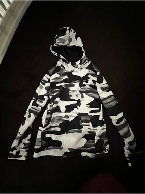 Under Armour Black & White Camo Hoodie Sweatshirt